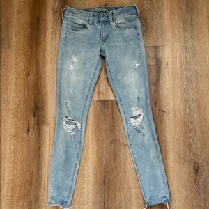 American Eagle Outfitters Light Blue Distressed Skinny Jeans Size 2